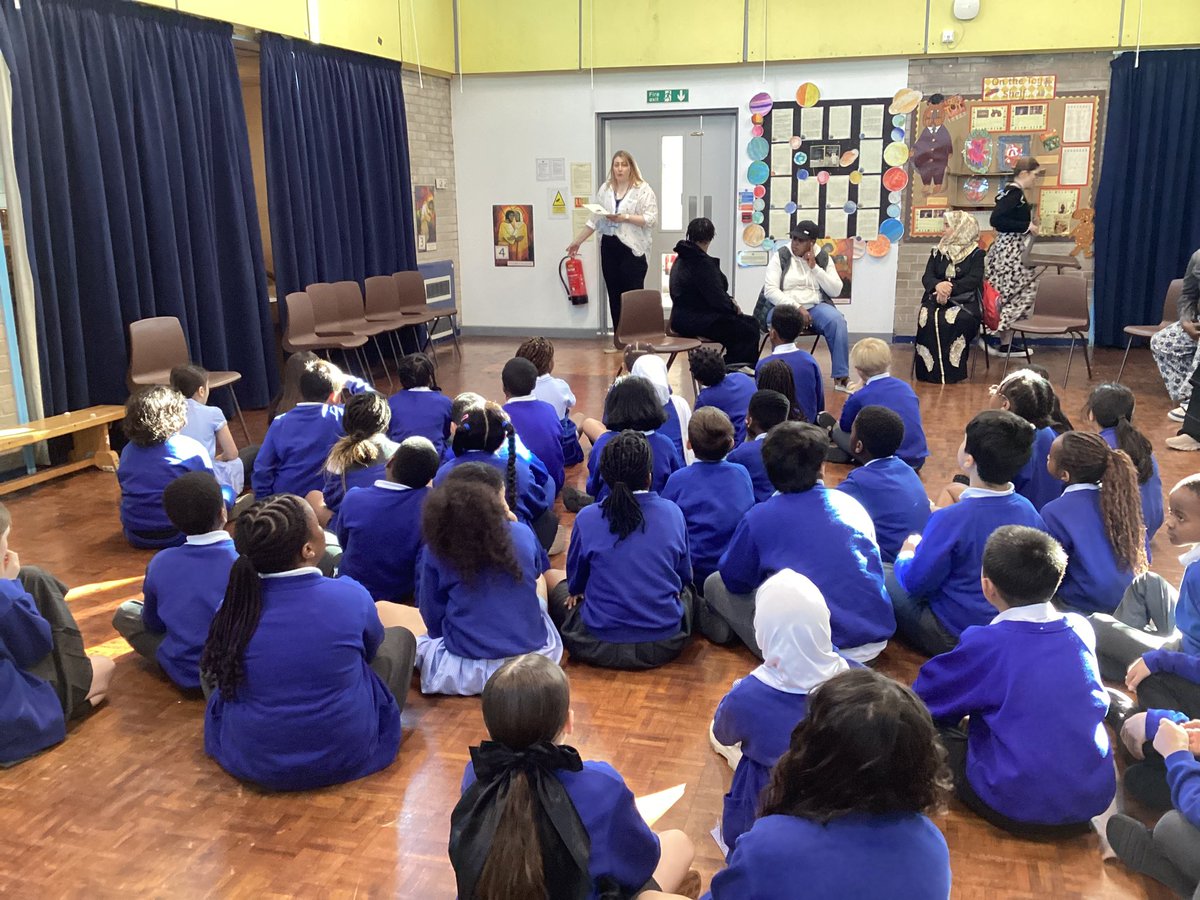 y4_stannes's tweet photo. A beautiful reflective morning listening and learning all about the Stations of the Cross 🙏 https://t.co/aZdIoN5O6e