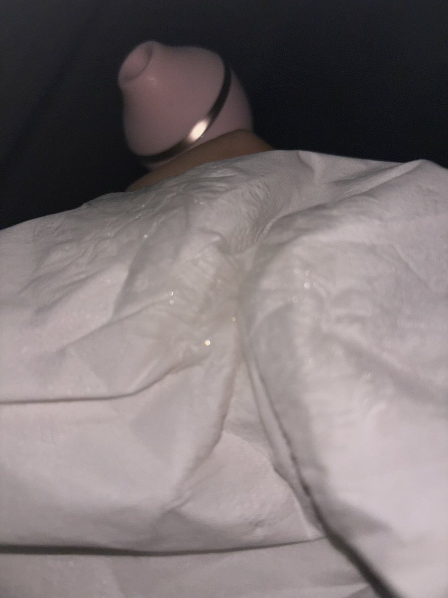 RobinWi72989326's tweet photo. 如果你還是處男
還是第一次出來約
我的性慾真的很強
那你躺好就好
剩下的交給我來😏
＃雲林按摩  ＃宜蘭約炮
可以的打可以 https://t.co/wYhBXSaVvp