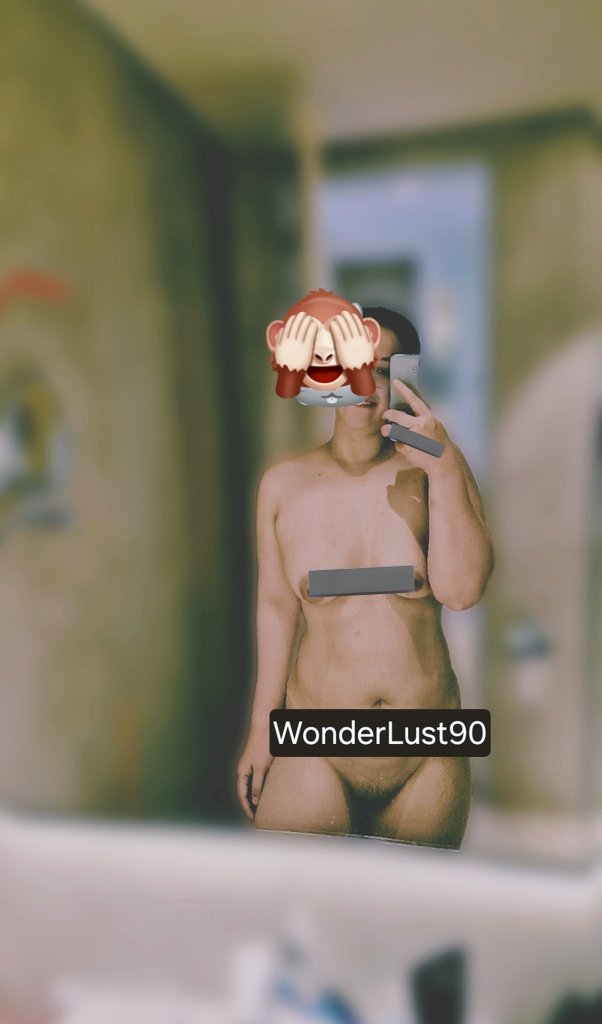 WonderLust90's tweet photo. Wife body is a wonderland😍 https://t.co/7ZujiEaDUL