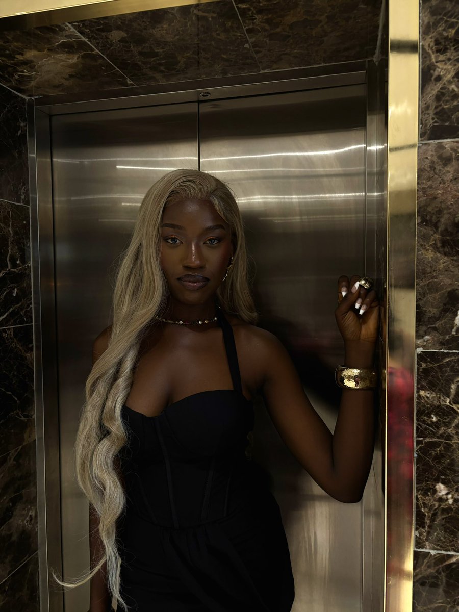 flyyserena's tweet photo. Everyone say “happy birthday Serena”🥳
#birthdaygirl https://t.co/UHssIJMMNz