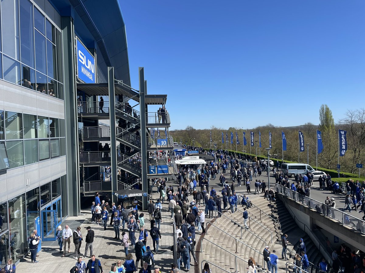 Budi alias Creative Globetrotter tweet media