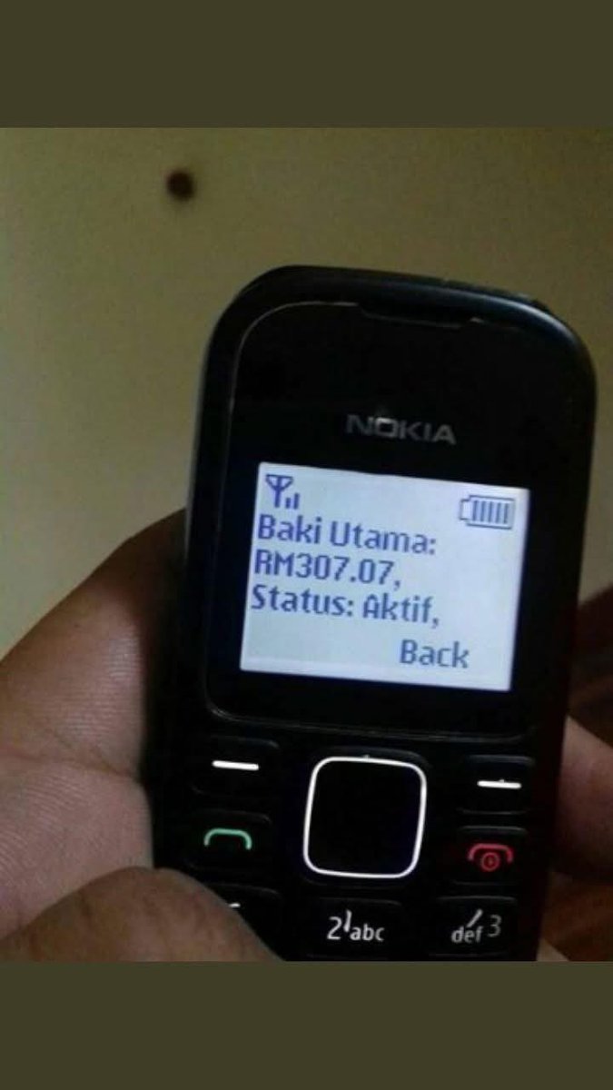 twitmarhaen's tweet photo. POV: Bila kau check phone atok dekat kampung https://t.co/8acKBsUPGN