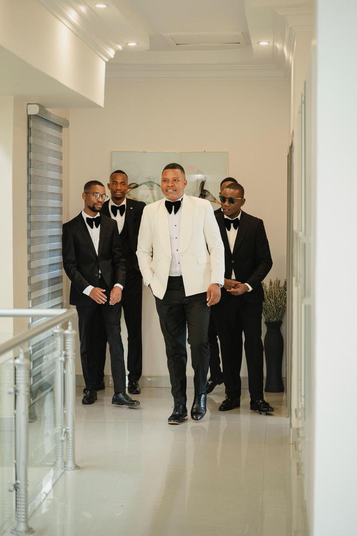 dapperkingszim's tweet photo. Custom cream tux jacket, sharp black trousers, and a velvet bowtie to seal the deal — the groom said “I do” in style!
Elegant, bold, and smooth like the vows — this suit didn’t come to play.
#GroomEdition #CleanCutKing #WeddingDripCertified
✨🤵🏽‍♂️🖤
How’s this https://t.co/zS7cXqsRDR
