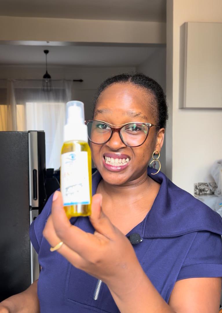 KrystalsightOpt's tweet photo. What do you use when cleaning your lenses ?
Order for your lense cleaner today .
Call/ whatapp : 0751618817 , 0751228005
#KrystasightOpticals
#Enhancingyoursight https://t.co/yUluraHzlA