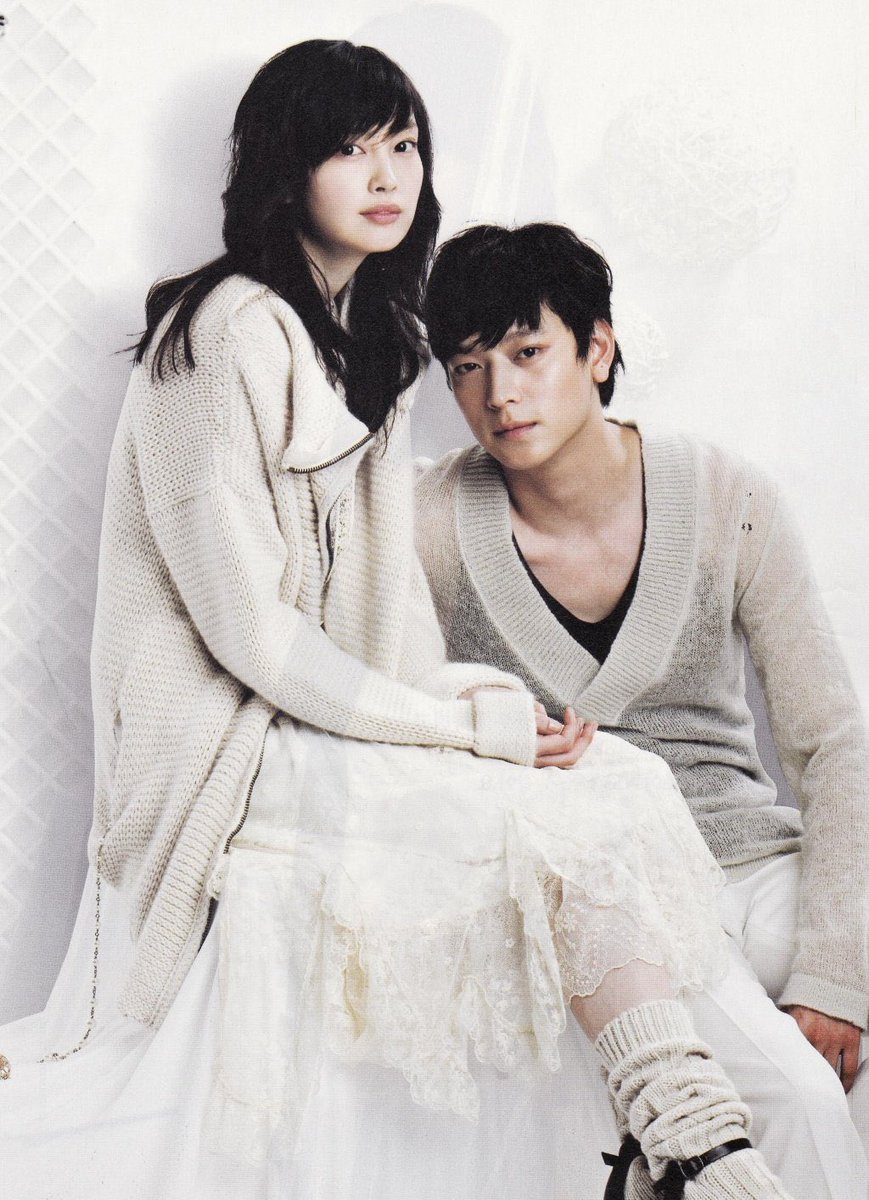 강동원X이나영 같은 미인 그림체가 주는 안정감Translate post