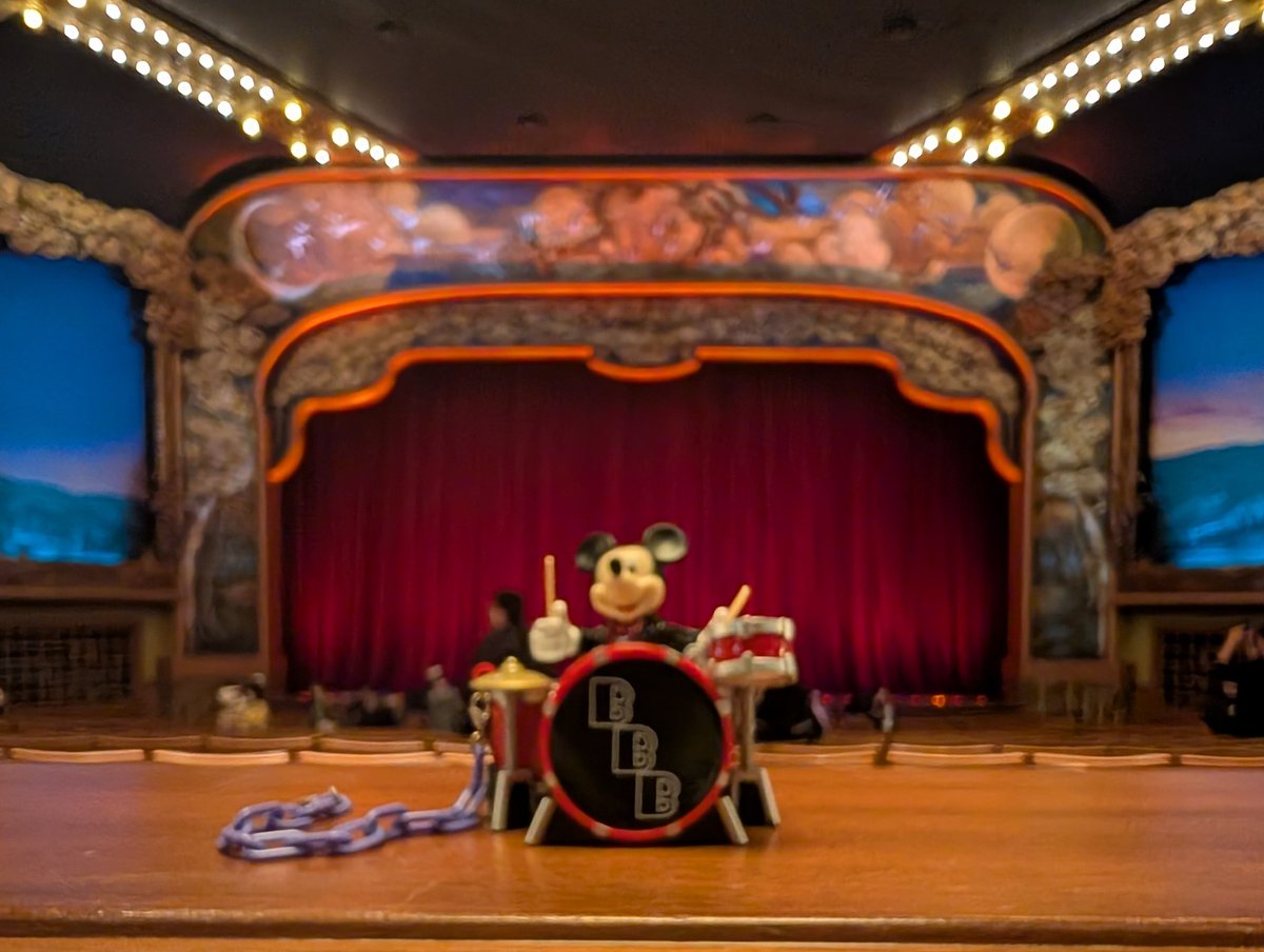 Woody6972's tweet photo. 久しぶりのビックバンドビート🎶
最高だったーっ👍✨
#東京ディズニーリゾート
#東京ディズニーシー
#ビックバンドビート
#ブロードウェイミュージックシアター https://t.co/eHC1n7dFuu
