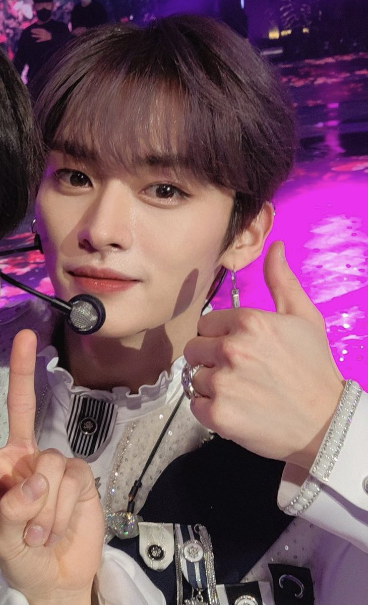 loveskz__8's tweet photo. 천사..왕자..테라피✧･ﾟ: *✧･ﾟ:* *:･ﾟ✧*:･ﾟ✧ https://t.co/cLvg8gs5tc