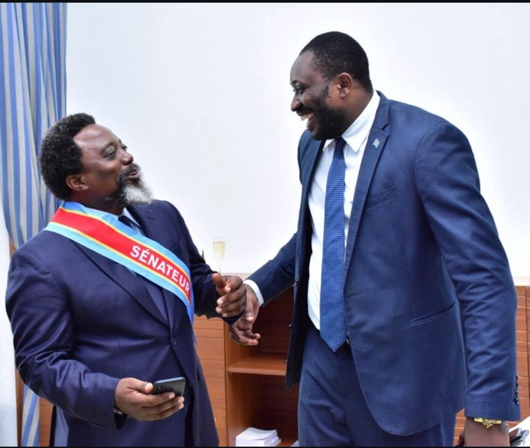 PatrickTshani's tweet photo. 🔴#Wembe le poison Rwandais.🇷🇼 avec son patron. https://t.co/LjRaX6UERh