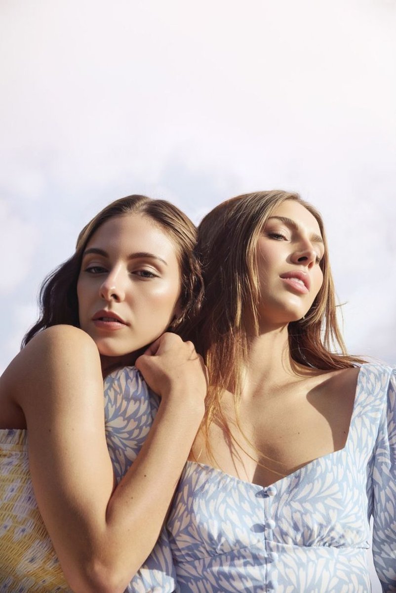 vivienne4234's tweet photo. She’s not my sister, but she might as well be. Love you @Amara 💫
Warm days, soft light, and someone who gets you. That’s everything.
https://t.co/SmiHXldImQ

#duoshot #softaesthetic #femaleportrait #beautyshot #besties #modelvibes
#foryou #patreon #bffgoals #fyp https://t.co/fo2HlBn55o