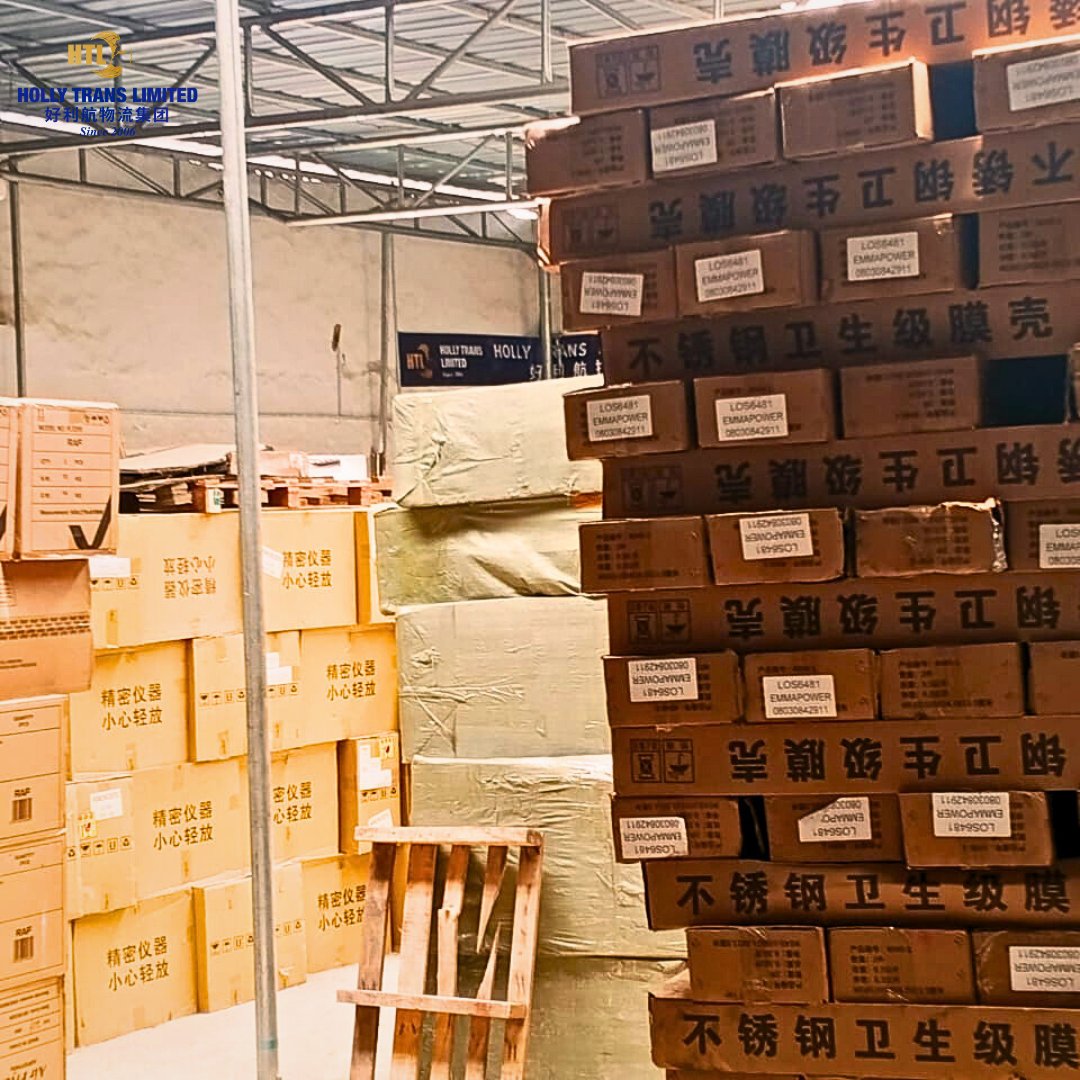 Hollytransnig's tweet image. Ensuring safe and efficient cargo offloading and storage is our top priority! Our expert team handles every shipment with care, from arrival to departure. Trust us to store your cargo securely and get it to its destination on time.

#CargoOffloading #StorageSolutions