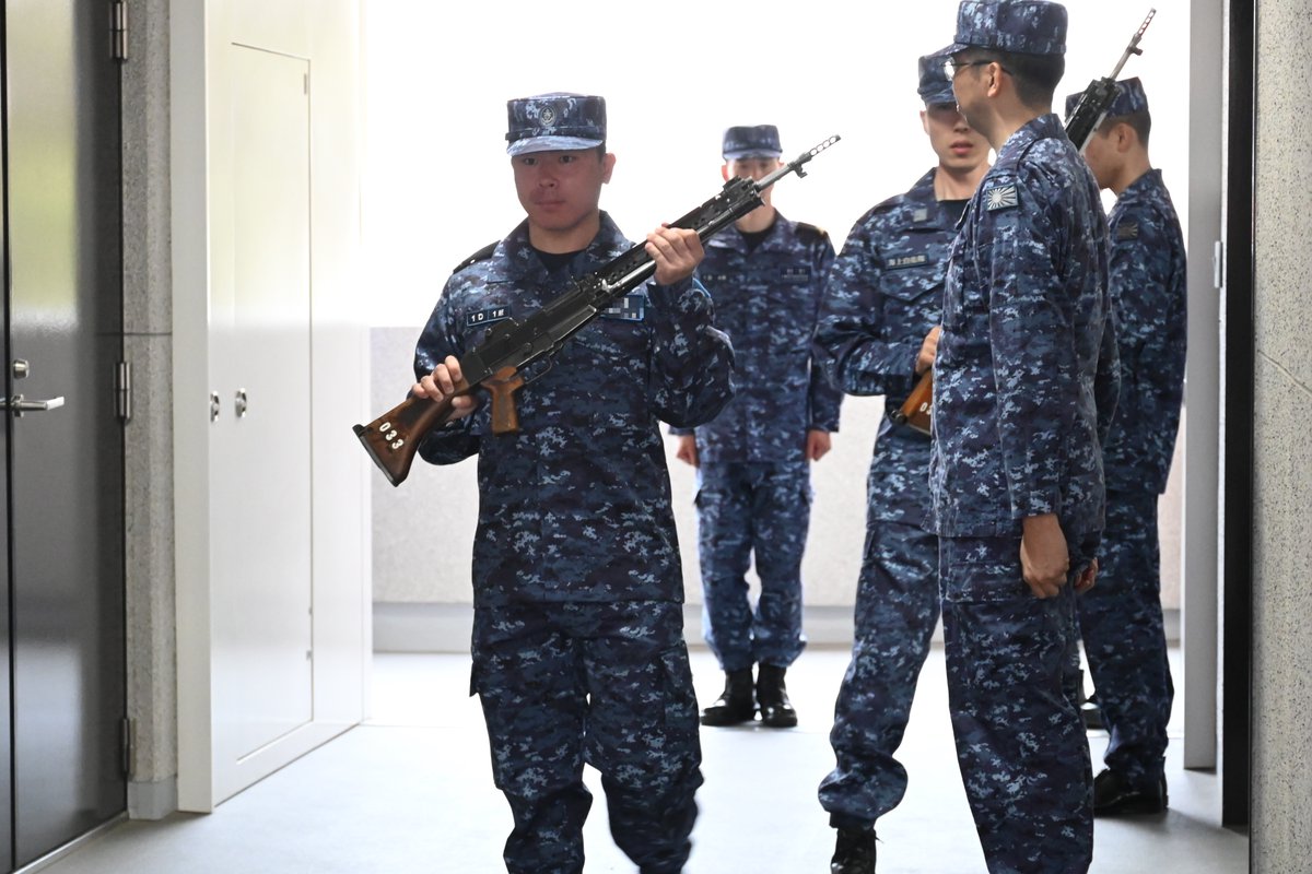 【新品未使用です！】【送料無料！】【安心の匿名配送です】海上自衛隊 幹部用 作業服 ＪＭＳＤＦ  JMSDF 海上自衛隊 海自 迷彩服 一等海尉 幹部 - Yahoo!オークション