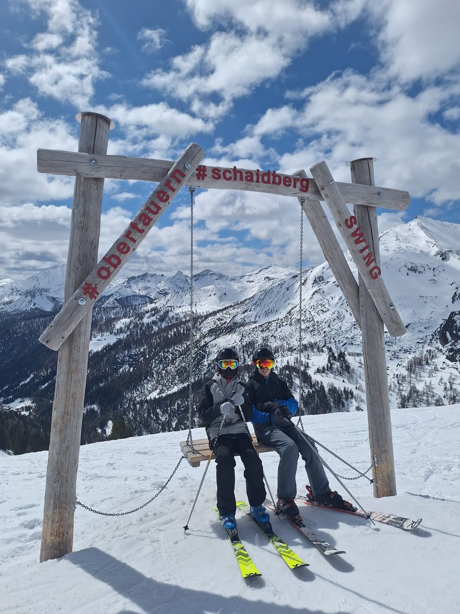 ⛷️🤩Wow! What a fantastic time our Year 10 students and and staff are having on their #skiing adventure in Austria!

Students have quickly developed their #confidence and skill, practicing together in the beautiful mountains.

#ToBeMore #Ambition #AdventureAwaits #SkiTrip