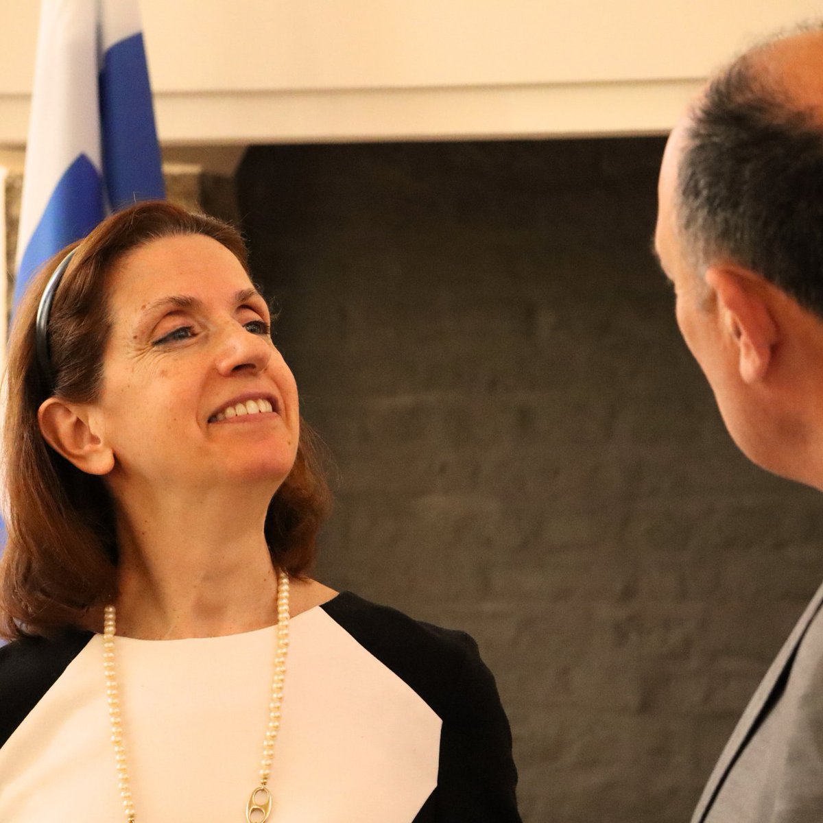 Willy BORSUS (@wborsus) on Twitter photo Rencontre et discussions très intéressantes hier avec S.E. Mme Sofia Grammata, Ambassadeur de Grèce. Un pays d’une très grande richesse historique, véritable berceau de la démocratie, et avec lequel nous entretenons de solides liens économiques et amicaux. <a href="/ParlWallonie/">Parlement de Wallonie</a> Rencontre et discussions très intéressantes hier avec S.E. Mme Sofia Grammata, Ambassadeur de Grèce. Un pays d’une très grande richesse historique, véritable berceau de la démocratie, et avec lequel nous entretenons de solides liens économiques et amicaux. <a href="/ParlWallonie/">Parlement de Wallonie</a>
