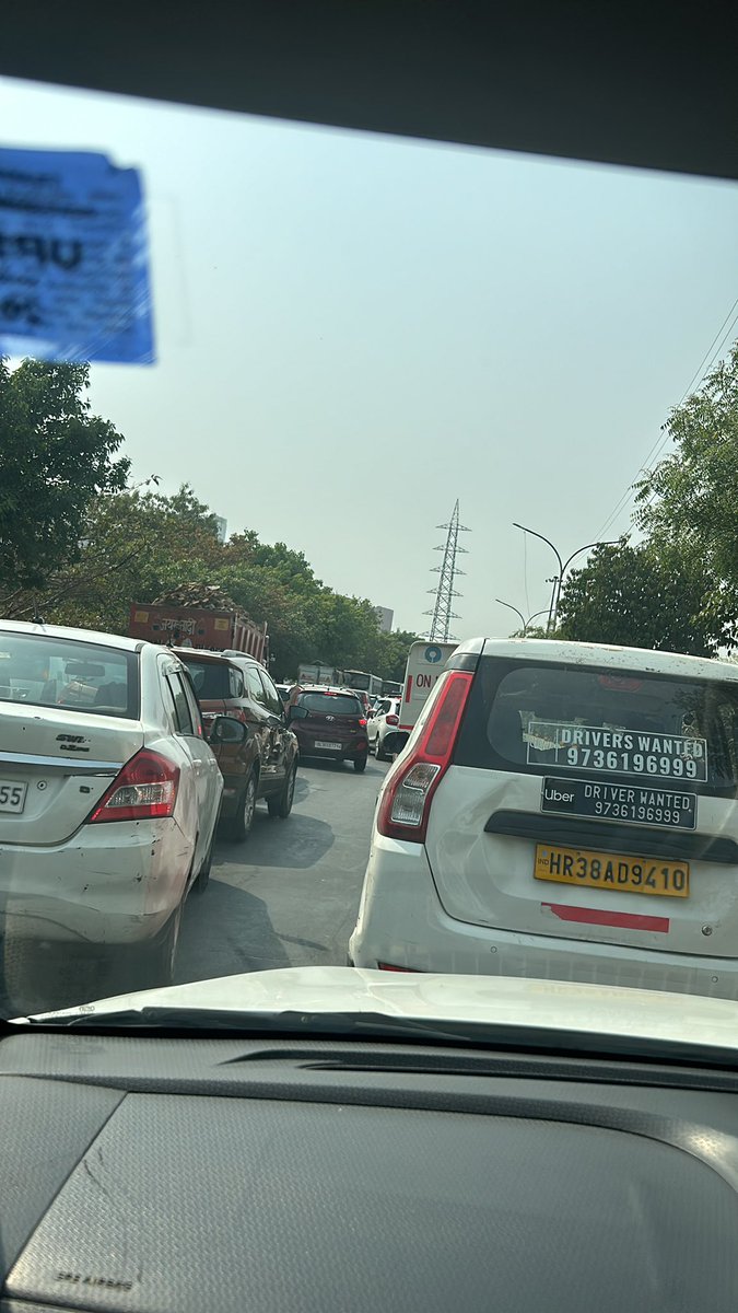 narang449's tweet photo. Traffic on sector 136 / sector 92 underpass towards to Jaypee sector 133

Urgent action needs to be taken 

@Noidatraffic @noidapolice @noida_authority https://t.co/u6OY4CrItK