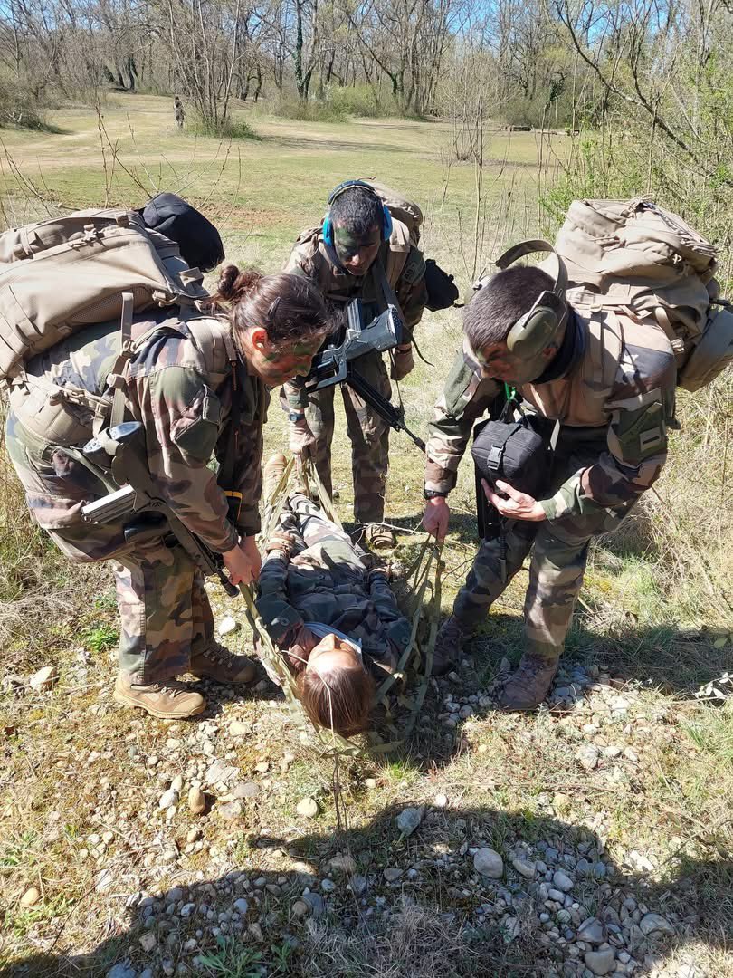 Ecole des commissaires des armées - ECA (@ecarmees) on Twitter photo Ancrage santé : les élèves commissaires de la promotion Rhin et Danube poursuivent leur formation au sein du <a href="/santearmees/">SantéArmées</a>
<a href="/SCArmees/">Commissariat des armées</a>
defense.gouv.fr/commissariat/r… Ancrage santé : les élèves commissaires de la promotion Rhin et Danube poursuivent leur formation au sein du <a href="/santearmees/">SantéArmées</a>
<a href="/SCArmees/">Commissariat des armées</a>
defense.gouv.fr/commissariat/r…