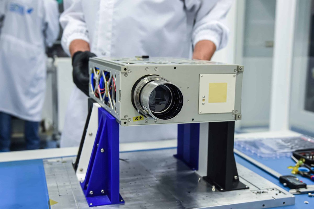 🇵🇱 🛰️  Polskie podglądanie satelitów z orbity? Kto wie...

Space situational awareness (SSA) i space domain awareness (SDA) to kierunek na którym firmy budujące satelity i payload mogą znaleźć sporo pieniędzy do zgarnięcia.

Czy w tym wyścigu wezmą udział Polacy? Możliwe.

1/16