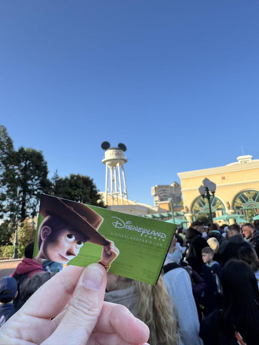 Newark Academy Performance tweet media