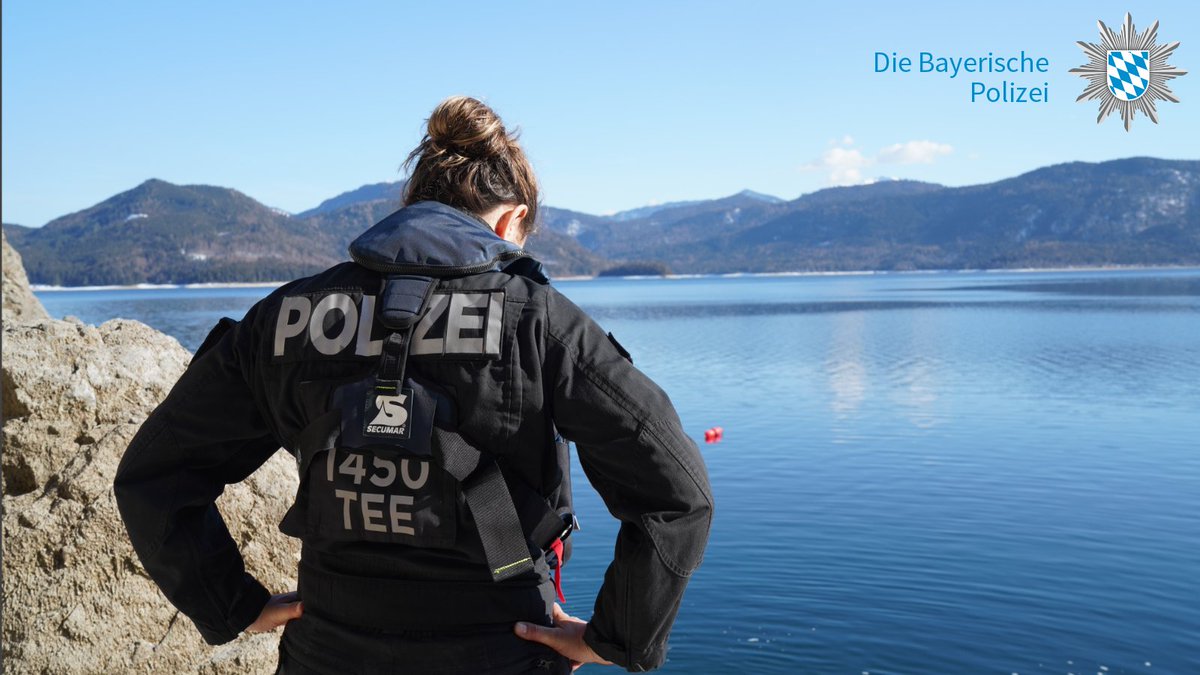 Unsere Kolleginnen und Kollegen von der Technischen Einsatzeinheit sind als Taucher in allen Gewässern eingesetzt, um nach Beweismitteln und vermissten Personen zu suchen. Wir durften eine Tauchübung begleiten, bei der ein Autowrack in 35 m Tiefe ausgiebig dokumentiert wurde.