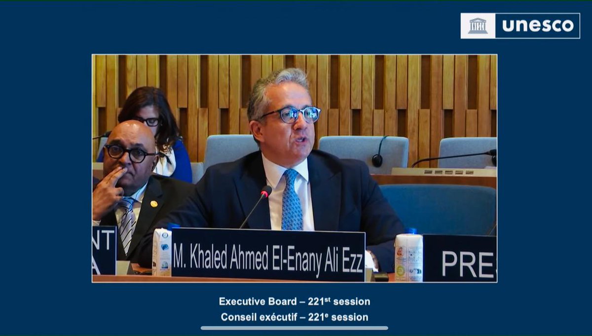 خلال جلسة المقابلات للمرشحين لمنصب مدير عام اليونسكو، تشرفت بتمثيل المجموعة العربية بطرح تساؤل للمرشح العربي المصري الأستاذ الدكتور خالد العناني بشأن دور اليونسكو المستقبلي لتعزيز قيم التسامح والحوار على المستوى العالمي. متمنين له التوفيق والنجاح.