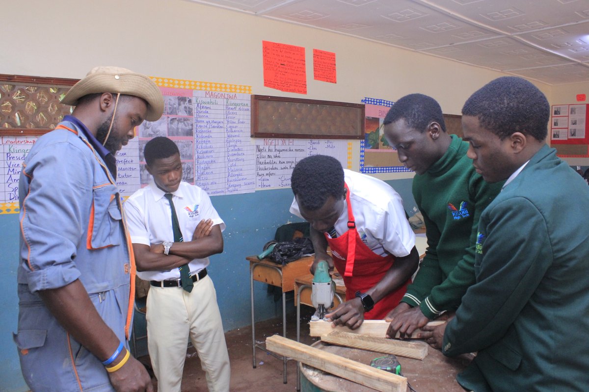 kisubi_schools's tweet image. At #KisubiSchools, the #ReadyForWork program is more than a class — it’s a mindset. Here, students roll up their sleeves, power up the tools, and turn raw ideas into real-world solutions. We&apos;re crafting more than projects — we&apos;re shaping purpose-driven futures.
#TheKisubiPromise