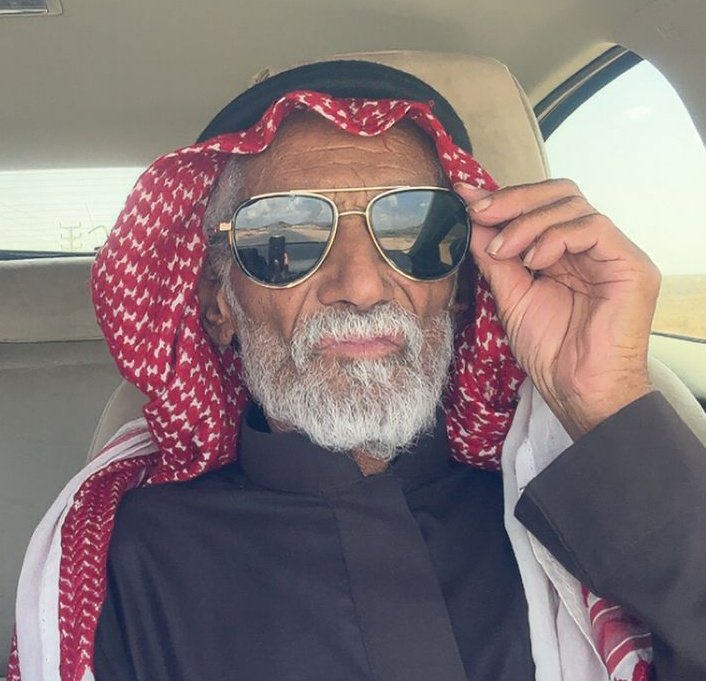 🆘 بلاغ🆘
تلقت ⁧#جمعية_عون_للبحث_والانقاذ⁩
بلاغ عن فقد سعود مريشد الضباطي المطيري يبلغ من العمر ٦٥ سنه صباح يوم الثلاثاء ١٠ / ١٠ / ١٤٤٦ في مركز #الاصيحر التابع لمحافظة #المهد يعاني من أمراض مزمنه يستقل مركبة من نوع هايلوكس غمارتين أبيض بدون دبل لوحة رقم ( أ هـ و ٢٢٣٦ ) موديل
