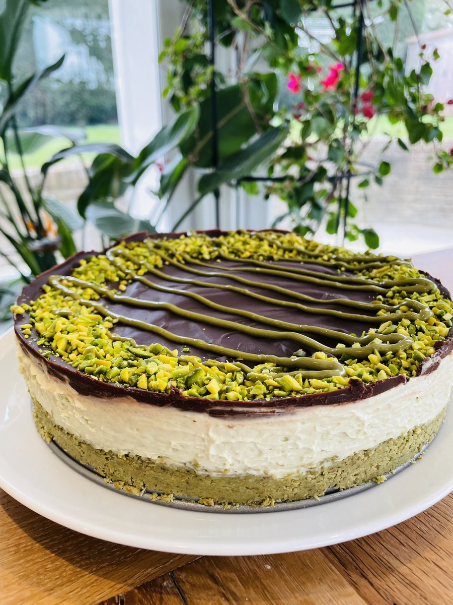 Jeff Phillips 💙 (@drjeffphillips) on Twitter photo Haven’t posted for months but thought today’s Dubai Chocolate Cheesecake ( recipe <a href="/A_petretzikis/">AkisPetretzikis</a> ) was definitely worth it… Haven’t posted for months but thought today’s Dubai Chocolate Cheesecake ( recipe <a href="/A_petretzikis/">AkisPetretzikis</a> ) was definitely worth it…