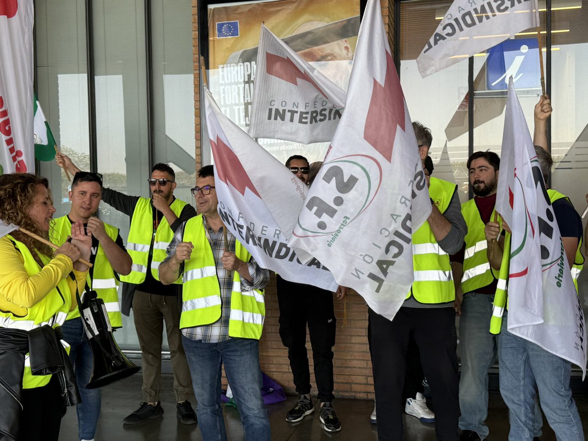 SFAndalucia's tweet photo. 💣 LA PRECARIEDAD DE LOGIRAIL YA NO SE AGUANTA MÁS 💣 https://t.co/yaRz1NlVL5