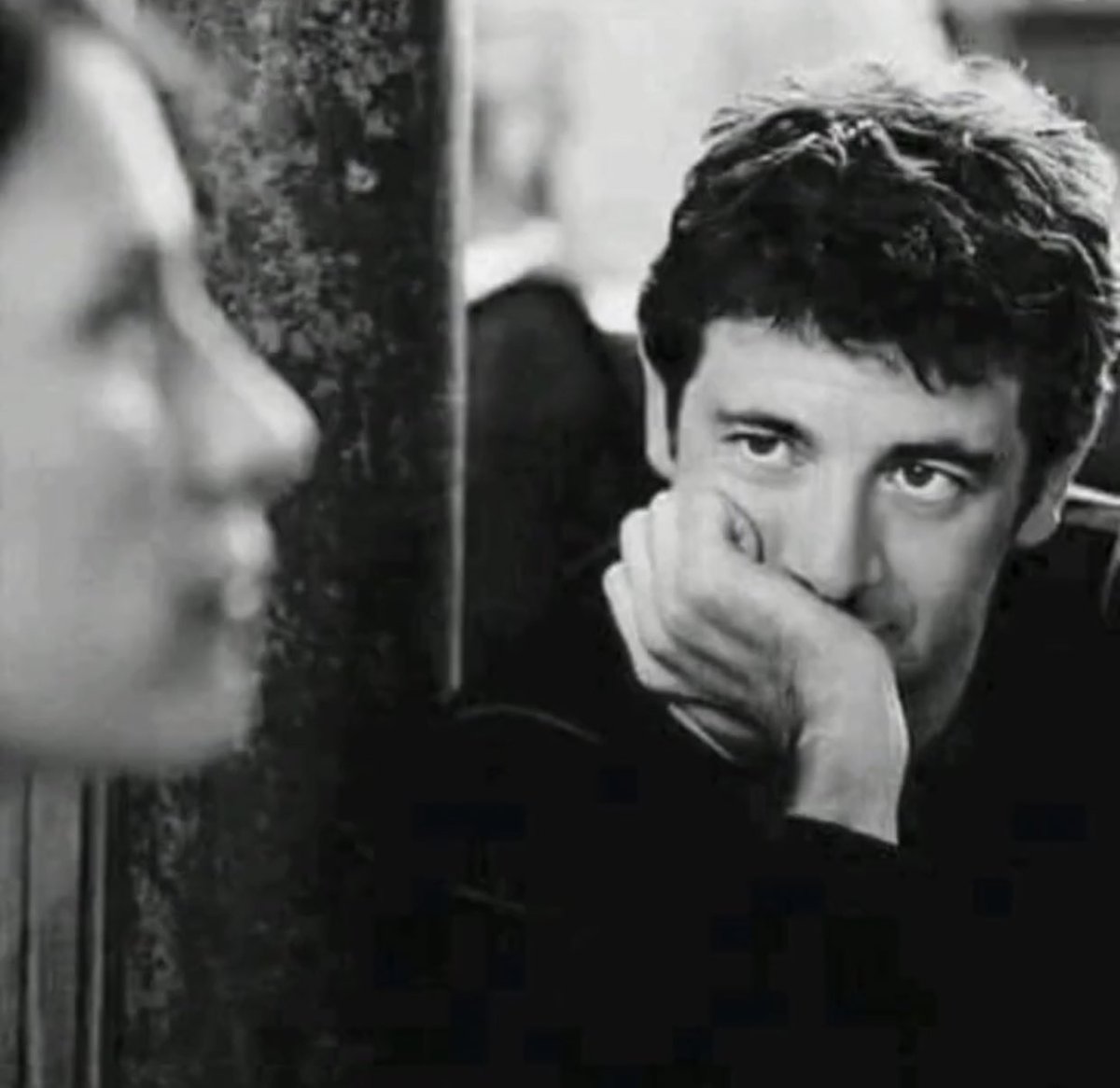 “Beni, yandığım ateşe hayran hayran 
bakarken görmüşler.”