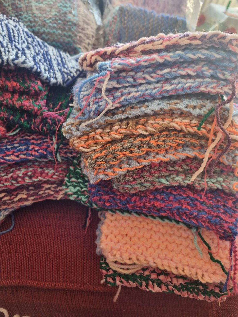 Feebe09's tweet photo. My 80+ Yr old mum has been #knitting #squares but is at a loss as to what to do with them (she only needs so many chair covers!).  Does anyone know of any #charity that wants squares donated? #Shropshire #Oswestry https://t.co/KFAiIsz5xc