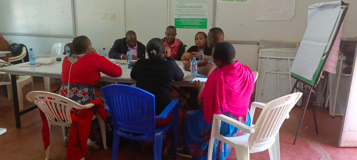 TwendeProjectKe's tweet photo. Twende Project ToT gender and youth champions engagement at makindu. Present are 22 trainees(2 per the 11 wards of chyulu landscape), livestock officers,PFF CBF. The activity is being done at welt hunger hilfe hall near Makindu Law courts, Makindu ward, Makueni county. https://t.co/bqnbmBuVAz