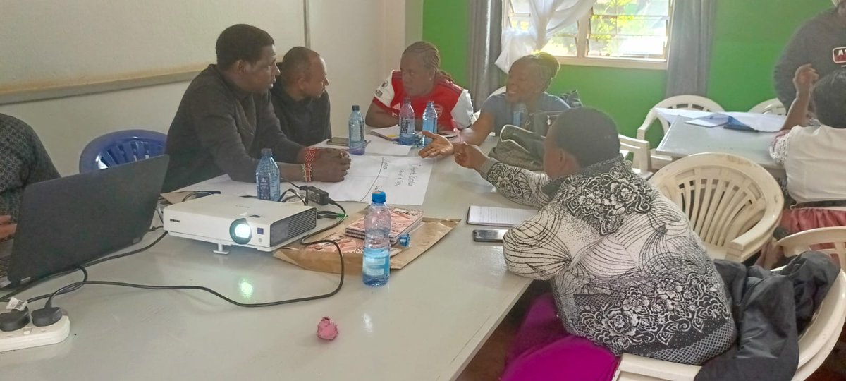 TwendeProjectKe's tweet photo. Twende Project ToT gender and youth champions engagement at makindu. Present are 22 trainees(2 per the 11 wards of chyulu landscape), livestock officers,PFF CBF. The activity is being done at welt hunger hilfe hall near Makindu Law courts, Makindu ward, Makueni county. https://t.co/bqnbmBuVAz