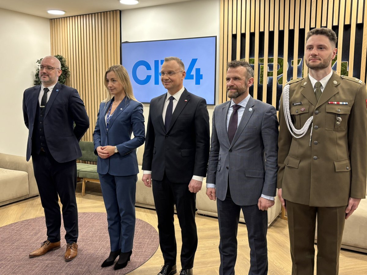 MikoHaljas's tweet photo. PL President Duda #PresidentDuda is continuing his State Visit to #Estonia today. Yesterday official meetings with President Karis, Speaker Hussar, PM Michal. Good discussion on how to advance the security of our region and the economic integration of #Poland and #NB8 region.
Today a visit to Estonian Cyber Range #CR14 and the new and outstanding Pelgulinna High School, with very interesting presentation from Minister of Education Kristina Kallas on Estonian Education system and formula for success.
@prezydentpl , @estoniainpoland ,
@haridusmin