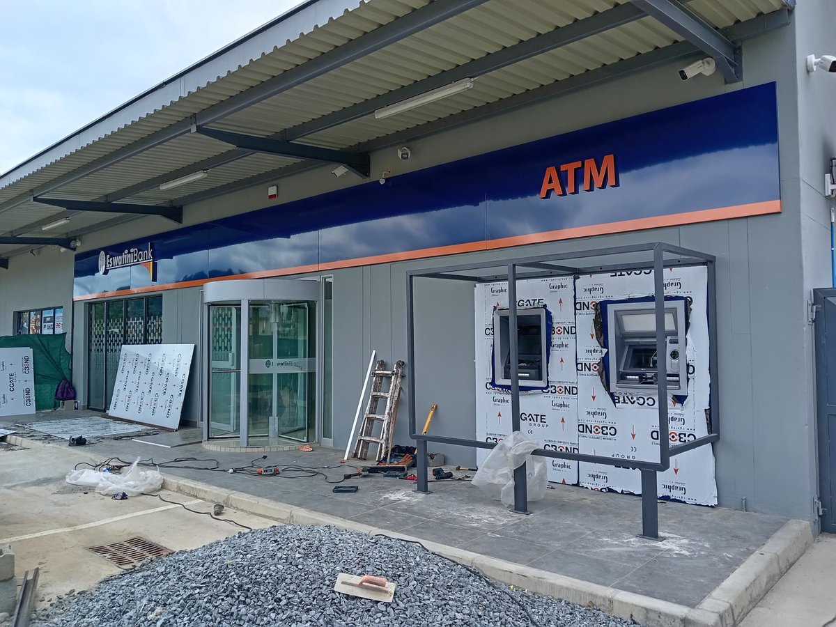 sketchdesign8's tweet photo. Bringing brands to life. Proud to have brought the @EswatiniB Siphofaneni branch to life with a fresh professional touch. Quality, detail, and impact, that’s our signature.

Done by yours truly, @sketchdesign8 https://t.co/0fkIQuwLLj