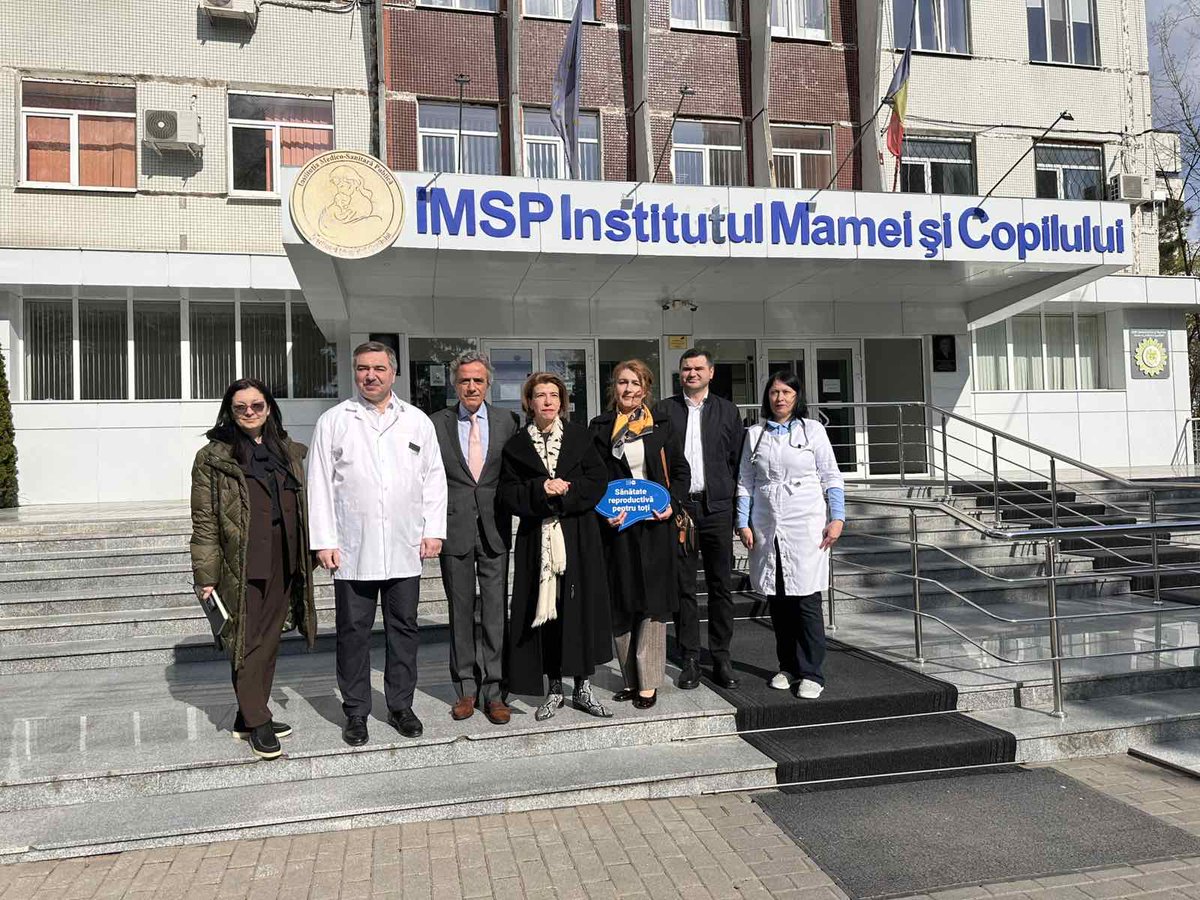 UNFPAMoldova's tweet photo. With @GreeceMFA support, @UNFPA continues to enhance obstetric emergency services, ensuring #SafeBirths in #Moldova🇲🇩.
🤝H.E. 🇬🇷 Ambassador @NikolasKrikos & @NersesyanKarina visited the Institute of Mother & Child, reflecting on future support for emergency & primary healthcare. https://t.co/WmxhollQnz