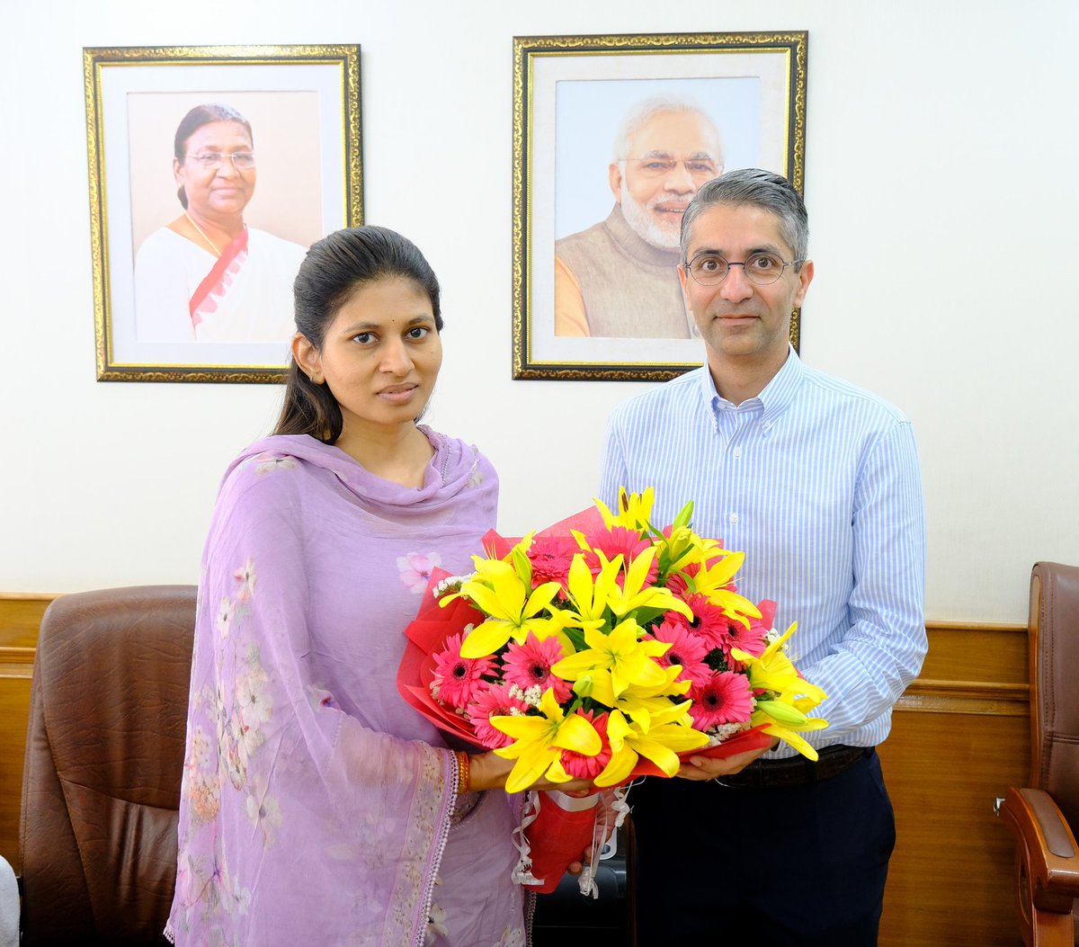 khadseraksha's tweet photo. Engaged in a thoughtful interaction with Olympic champion Shri @Abhinav_Bindra ji. We deliberated on making our sports ecosystem more athlete-centric and performance-oriented.

1/3 https://t.co/ejFtjwVwZt