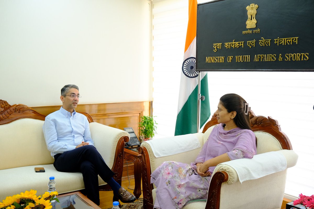 khadseraksha's tweet photo. Engaged in a thoughtful interaction with Olympic champion Shri @Abhinav_Bindra ji. We deliberated on making our sports ecosystem more athlete-centric and performance-oriented.

1/3 https://t.co/ejFtjwVwZt