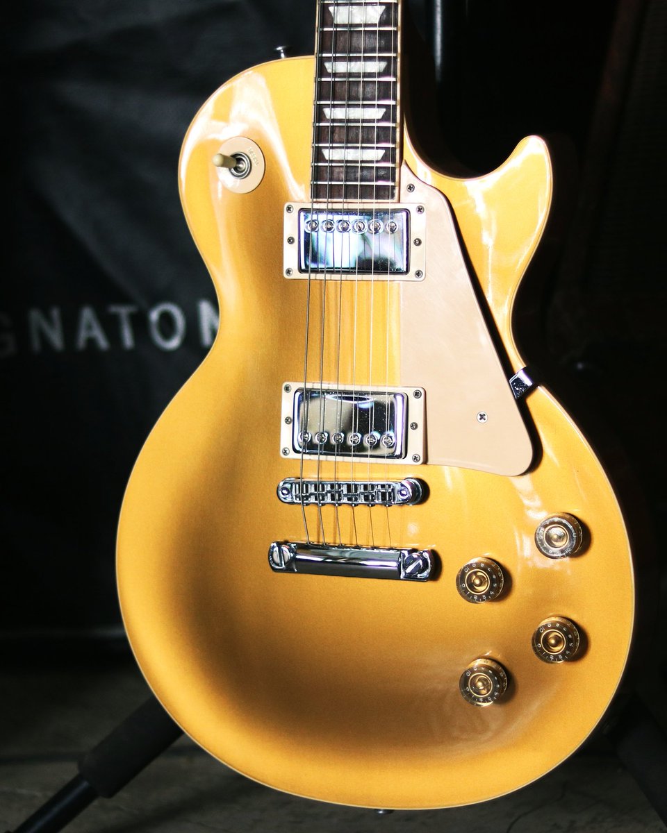 fuzzfaceguitars's tweet photo. 1996 Gibson 
Limited Edition 
Les Paul Standard 
Gold Top.

ルックス、サウンド、コンディションの良いレスポールゴールドトップが入荷しました！

https://t.co/ceQxkvsjPv

#Gibson
#レスポール
#広島楽器店 https://t.co/OaxP224dAc