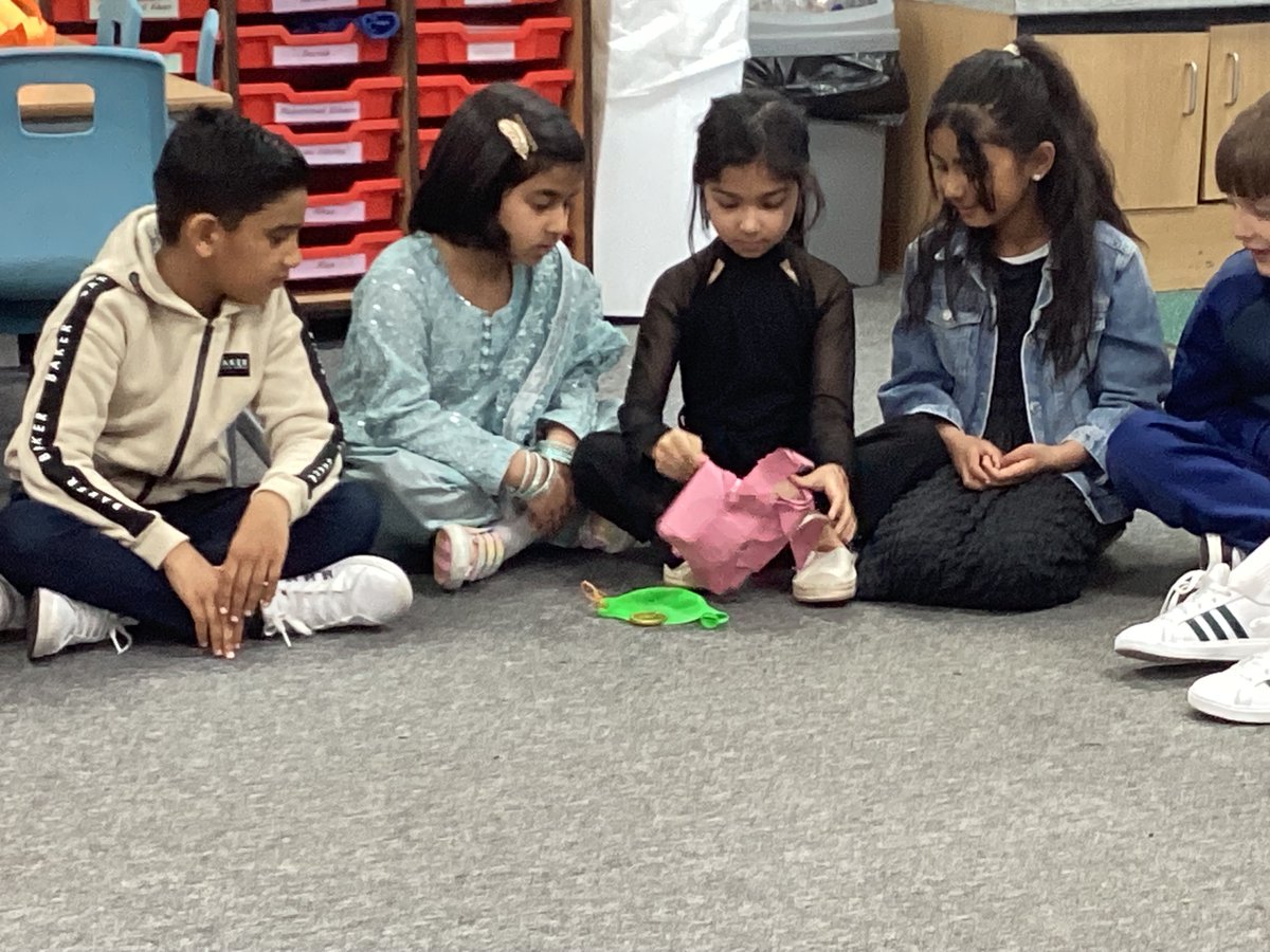 pikes-lane.bolton.sch.uk tweet media