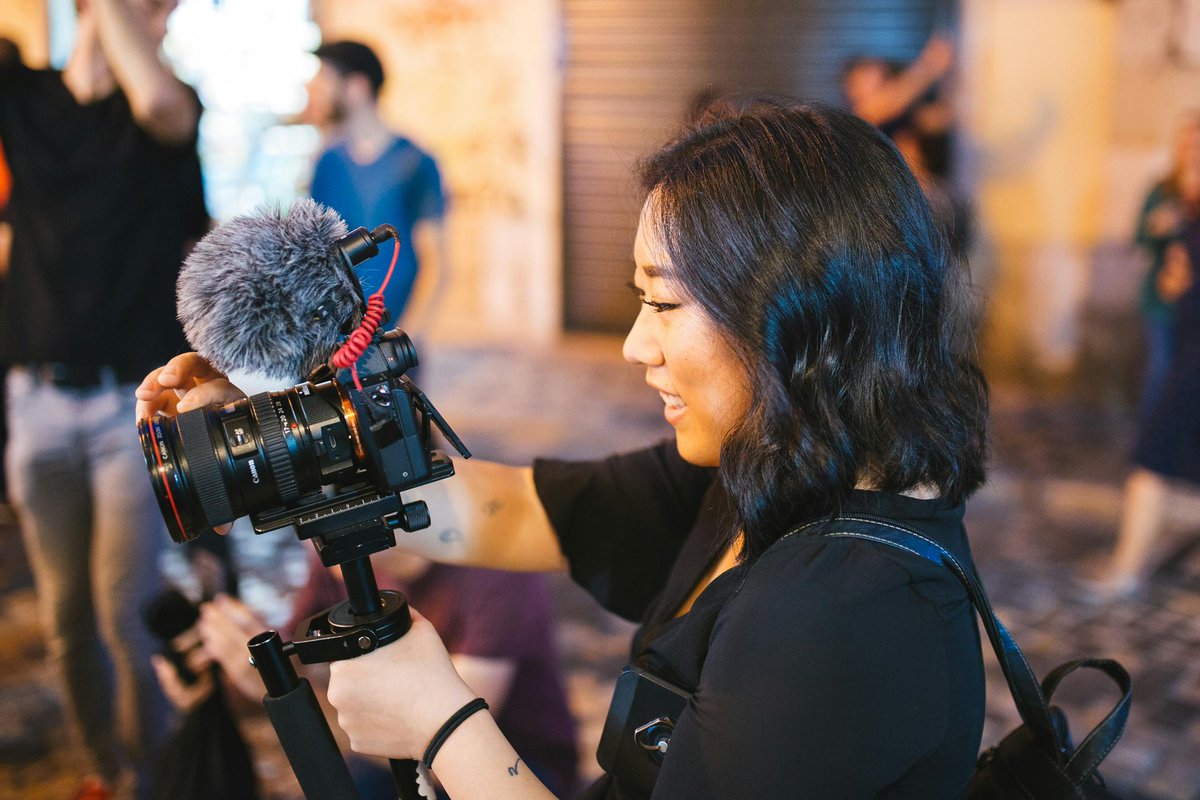 CommQuest42's tweet photo. Is the media industry right for you? Ask yourself: 

1. Do you love storytelling? 
2. Do you strive to find out the truth behind stories? 
3. Can you handle tight deadlines? 
5. How are your communication skills? 

If yes, you’re made for this industry! 
#Commquest #media #jobs https://t.co/4lGUbBJgqD