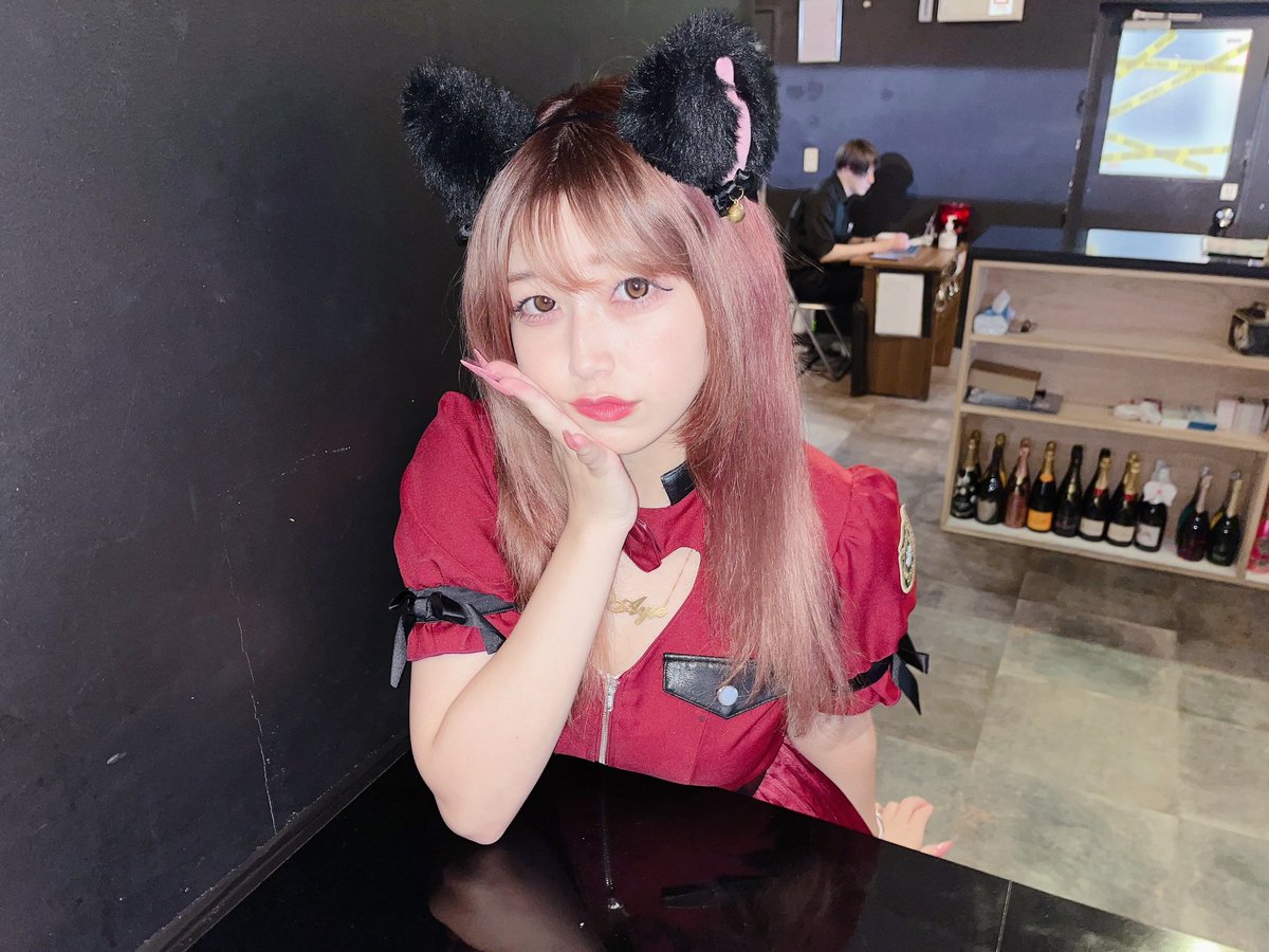 eikomrai's tweet photo. 今日はめるママ娘のあいちゃんのお誕生日〜ヽ(`▽´)/
22年前のこの位の時間には
めるママは夕飯食べてたわ(笑)
産まれてきてくれてありがとうヽ(`▽´)/
これからもこんなママだけど
もっと優しく接してね(泣)
これからはメンヘラでいきます
よろしくお願いしますm(_ _)m
#ウルトラバズ #ULTRABUZZ https://t.co/drer2OB2GK