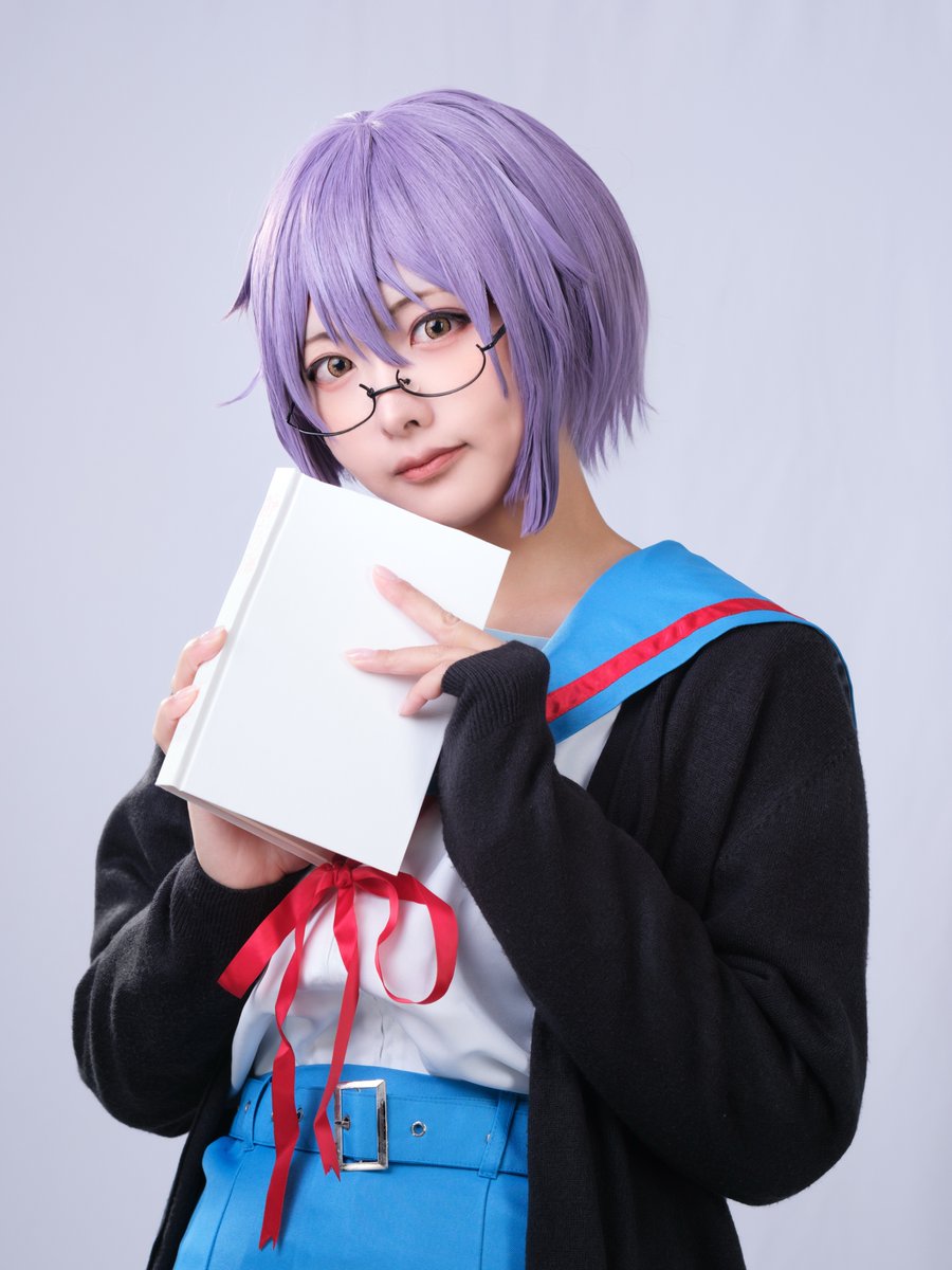 涼宮ハルヒの憂鬱 長門有希 コスプレ ウィッグ付き 👓 #涼宮ハルヒの憂鬱 #長門有希 コミケ1日目は長門有希でした