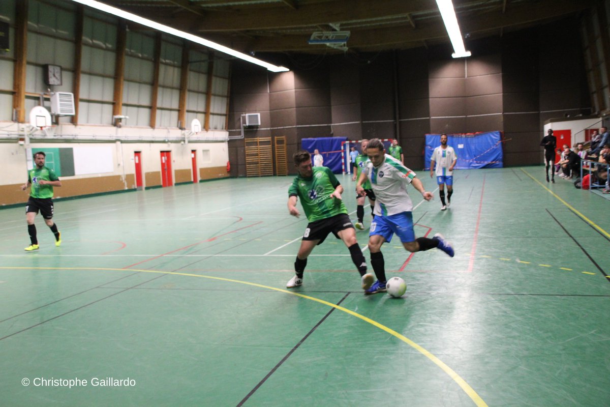 Coupe du District Futsal Mode Championnat - Phase 2 - Poule B entre La Suze - Roëzé Football Club et JS Parigné l'Evêque