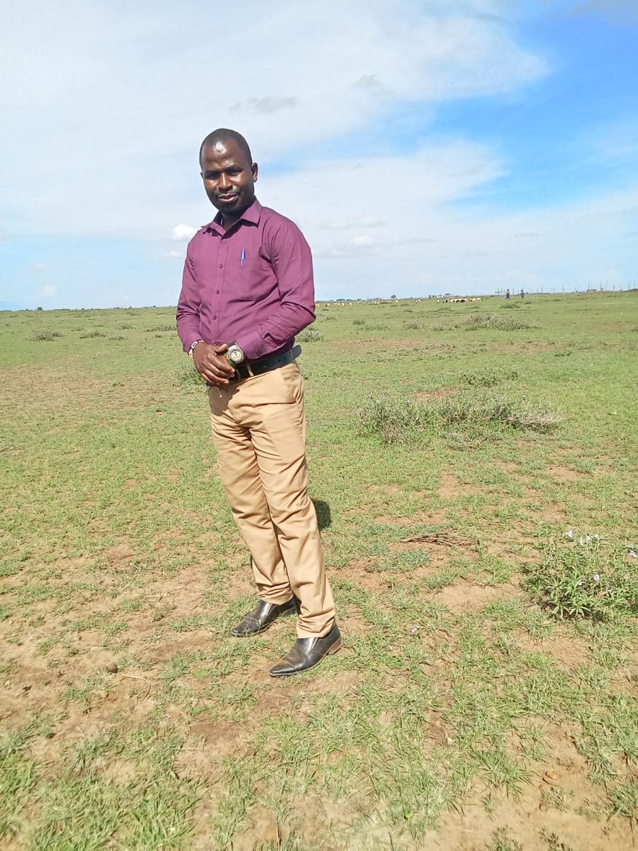 Festus_kaaria's tweet photo. 08/04/2025 ;TUESDAY KIRIMON;SAMBURU COUNTY
Pleasure to go in kirimon town and go back to maralal town. 
The exercise was to extend and widen our market share as solution sacco in the region. 
*#Godblesssolutionsacco
*#Godblesssamburucounty https://t.co/ChbLjlz3g4