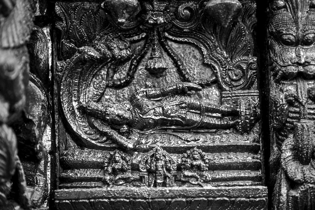 Ethirajans's tweet photo. Some unique panels from my Village Dhandayudhapani Swamy Temple's 150+ years old Chariot!

1. Sri Urdhva Thandava Murthy.

2. Sri Renganatha Swamy, Srirangam.

3. Sri Jambukeswara Swamy, Thiruvnaikka.

4. Sri Thayumanava Swamy, Malaikkottai. https://t.co/QAjj6hnnvw
