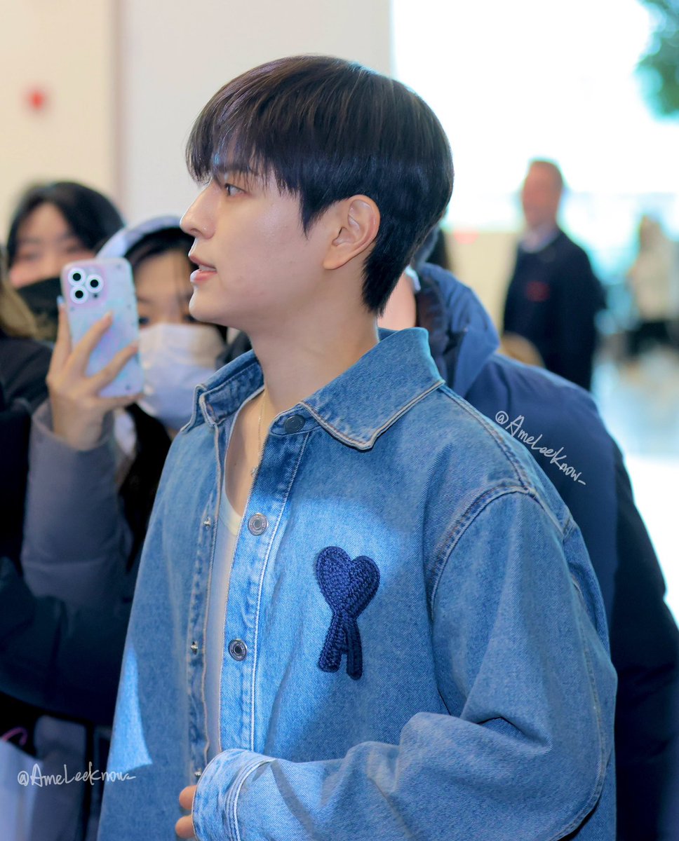 AmeLeeKnow_'s tweet photo. 250304 ICN
-
#Seungmin #승민
#StrayKids #스트레이키즈 https://t.co/UB5LJ8v4Zn