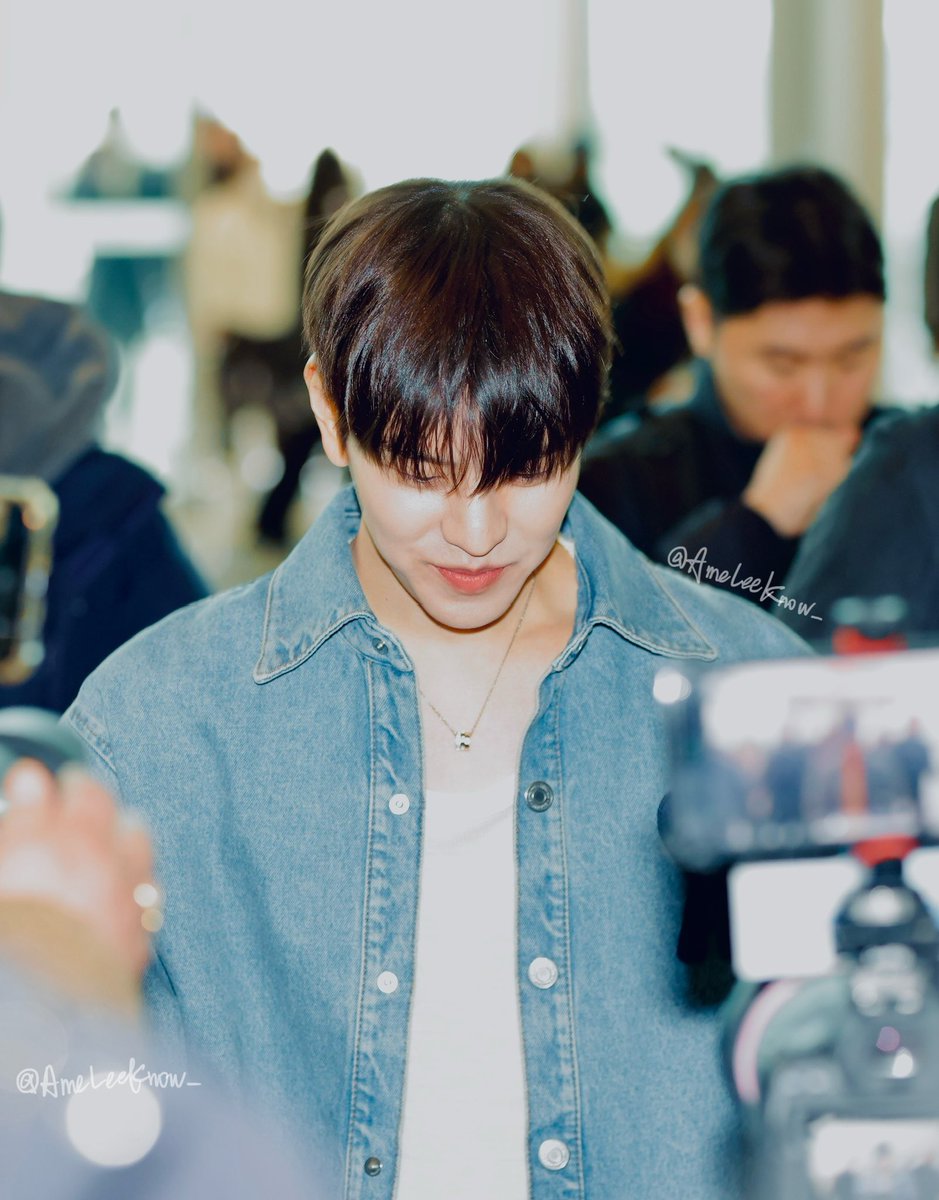 AmeLeeKnow_'s tweet photo. 250304 ICN
-
#Seungmin #승민
#StrayKids #스트레이키즈 https://t.co/UB5LJ8v4Zn