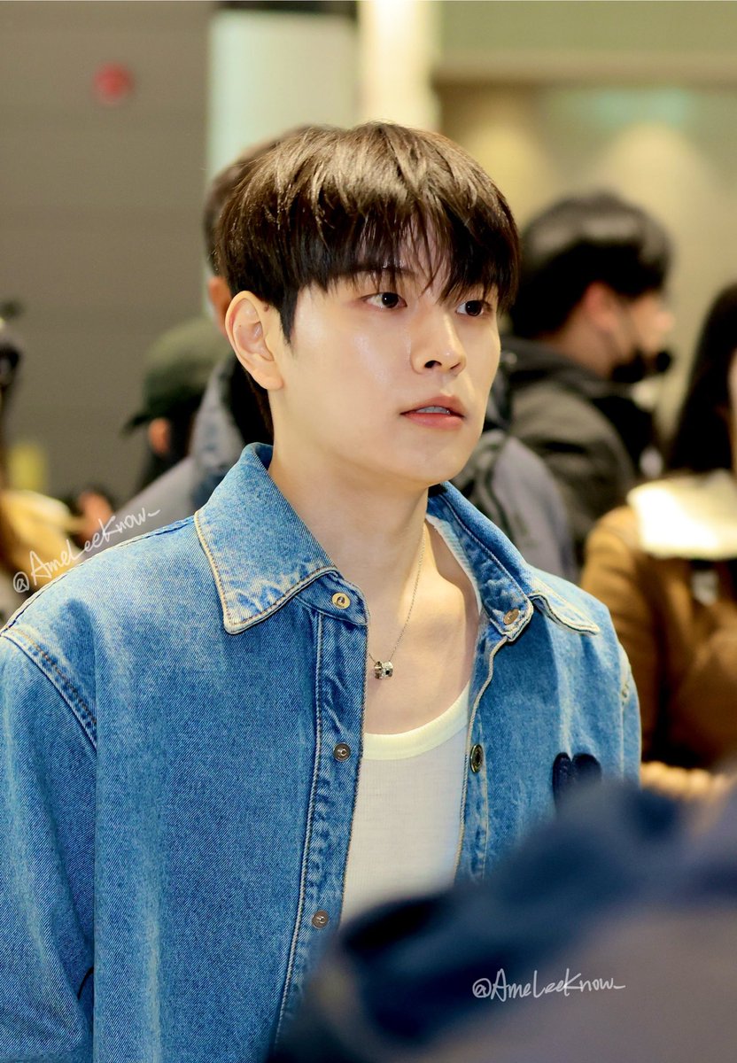 AmeLeeKnow_'s tweet photo. 250304 ICN
-
#Seungmin #승민
#StrayKids #스트레이키즈 https://t.co/UB5LJ8v4Zn
