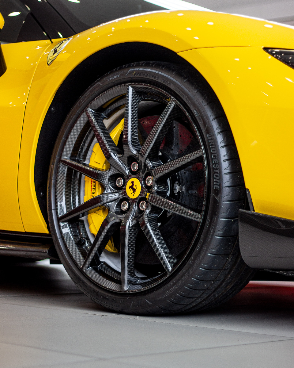 Name a better combo. 

The Giallo calipers perfectly compliment the aggressive single piece carbon fibre 20" wheels - style and performance in perfect harmony. 

#Ferrari #Ferrari296GTB #WheelcrushWednesday #CarbonFibreWheels #ScuderiaSouthAfrica