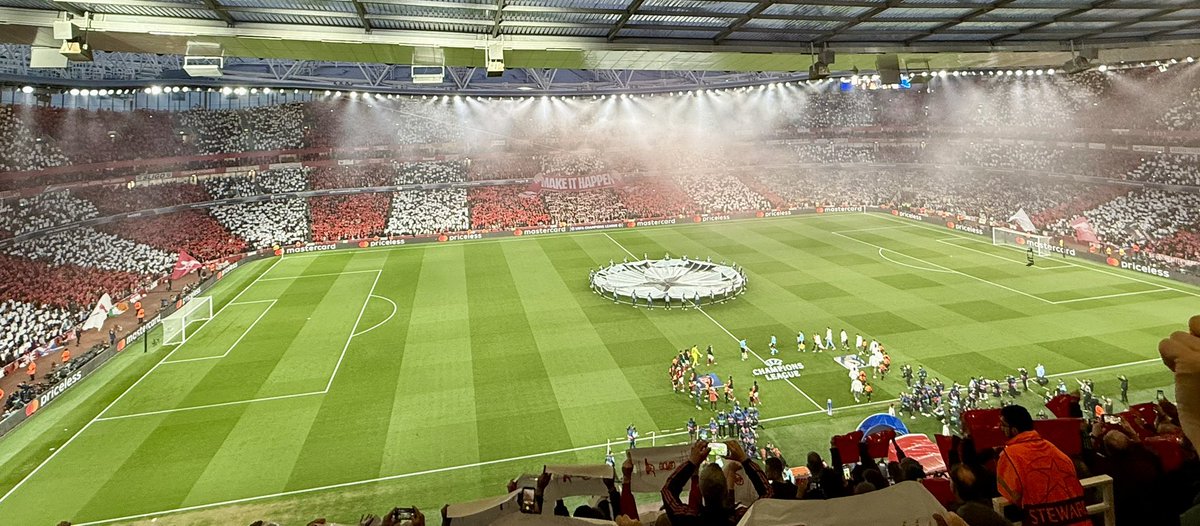 The atmosphere last night was off the chart! What a game 😍

#Arsenal #ChampionsLeague