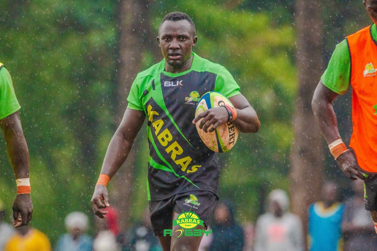 poghie_esquire's tweet photo. Expect a highly tactical battle this weekend at the forest, borrowing heavily from the Simbas playbook. The 9-10-15 axis will win it for either team. Hawa ndio watakua na jukumu.. (Onsomu - Mwaura - AbuTwalib vs Tanga-Kubu-Dukisa) #KenyaCupFinal #KenyaCup #TuskerNaRugby https://t.co/8tTNWXPIKu
